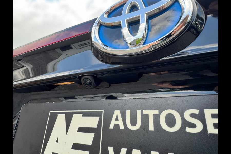 Toyota Yaris Cross 1.5 Hybrid Style PANODAK / HEAD-UP / ELEKTR KLEP / NAVI / CAMERA / CRUISE / WINTERPACK / ECC