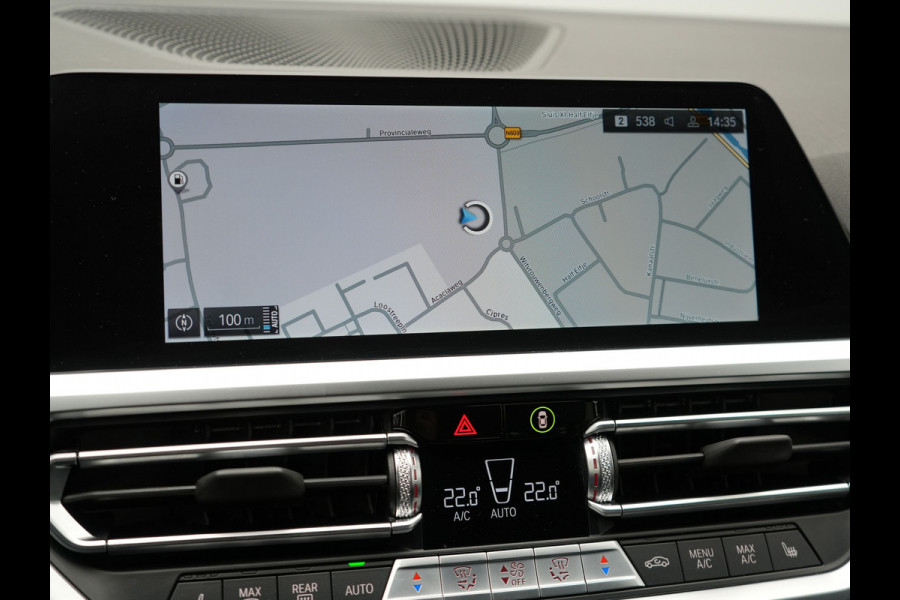 BMW 3 Serie Touring 320e M Sport Plug In Hybrid Dealer O.H PHEV | Adaptive Cruise | Alcantara Sportstoelen Verwarmd | 19"L.M | Sfeerverlichting | Carplay | DAB | Virtual | Navi Full Map |