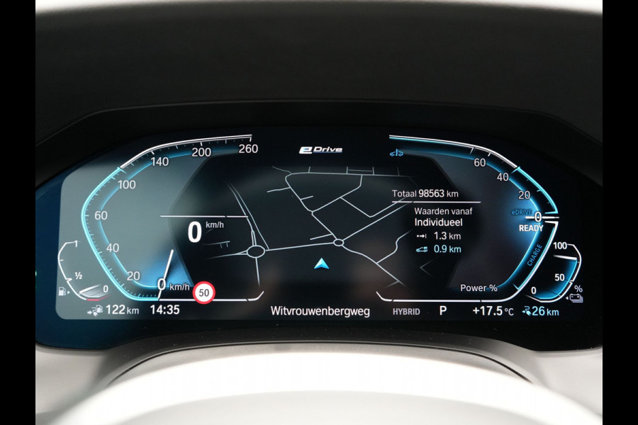 BMW 3 Serie Touring 320e M Sport Plug In Hybrid Dealer O.H PHEV | Adaptive Cruise | Alcantara Sportstoelen Verwarmd | 19"L.M | Sfeerverlichting | Carplay | DAB | Virtual | Navi Full Map |