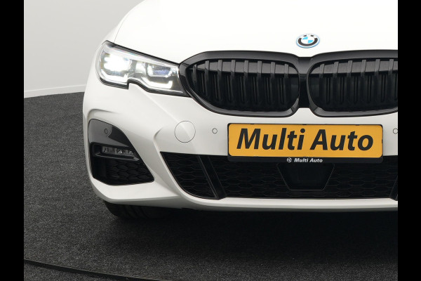 BMW 3 Serie Touring 320e M Sport Plug In Hybrid Dealer O.H PHEV | Adaptive Cruise | Alcantara Sportstoelen Verwarmd | 19"L.M | Sfeerverlichting | Carplay | DAB | Virtual | Navi Full Map |
