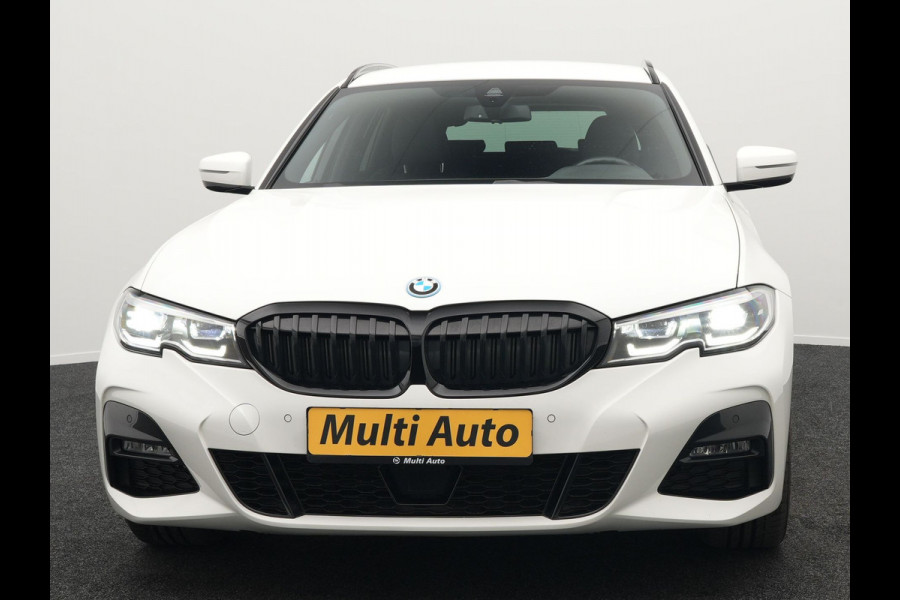 BMW 3 Serie Touring 320e M Sport Plug In Hybrid Dealer O.H PHEV | Adaptive Cruise | Alcantara Sportstoelen Verwarmd | 19"L.M | Sfeerverlichting | Carplay | DAB | Virtual | Navi Full Map |