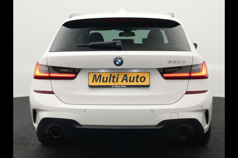 BMW 3 Serie Touring 320e M Sport Plug In Hybrid Dealer O.H PHEV | Adaptive Cruise | Alcantara Sportstoelen Verwarmd | 19"L.M | Sfeerverlichting | Carplay | DAB | Virtual | Navi Full Map |