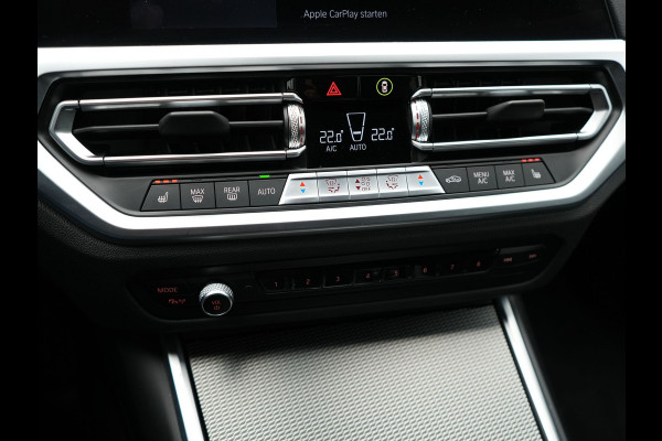BMW 3 Serie Touring 320e M Sport Plug In Hybrid Dealer O.H PHEV | Adaptive Cruise | Alcantara Sportstoelen Verwarmd | 19"L.M | Sfeerverlichting | Carplay | DAB | Virtual | Navi Full Map |