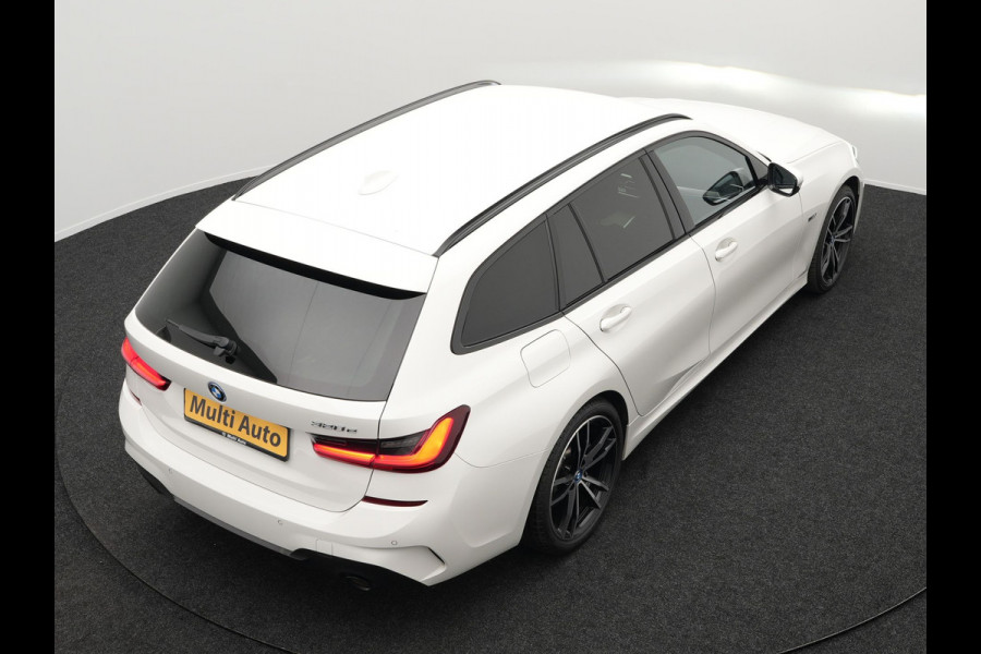 BMW 3 Serie Touring 320e M Sport Plug In Hybrid Dealer O.H PHEV | Adaptive Cruise | Alcantara Sportstoelen Verwarmd | 19"L.M | Sfeerverlichting | Carplay | DAB | Virtual | Navi Full Map |