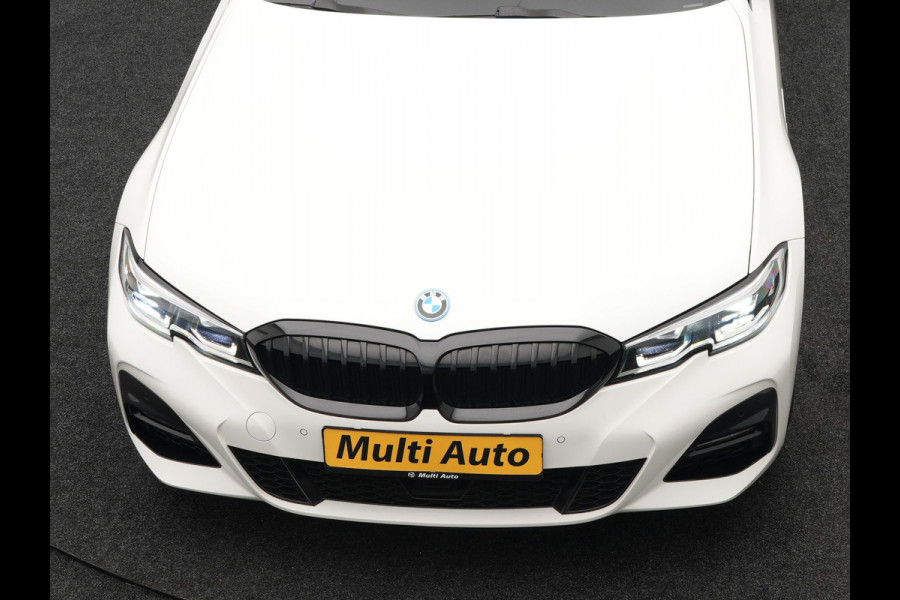 BMW 3 Serie Touring 320e M Sport Plug In Hybrid Dealer O.H PHEV | Adaptive Cruise | Alcantara Sportstoelen Verwarmd | 19"L.M | Sfeerverlichting | Carplay | DAB | Virtual | Navi Full Map |