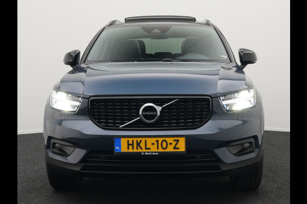 Volvo XC40 B4 R-Design | Panodak | Harman Kardon | Sportstoelen Alcantara Verwarmd | Camera | Carplay | Keyless | Navigatie |