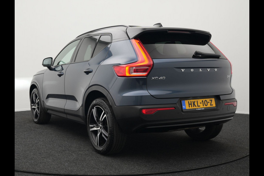 Volvo XC40 B4 R-Design | Panodak | Harman Kardon | Sportstoelen Alcantara Verwarmd | Camera | Carplay | Keyless | Navigatie |