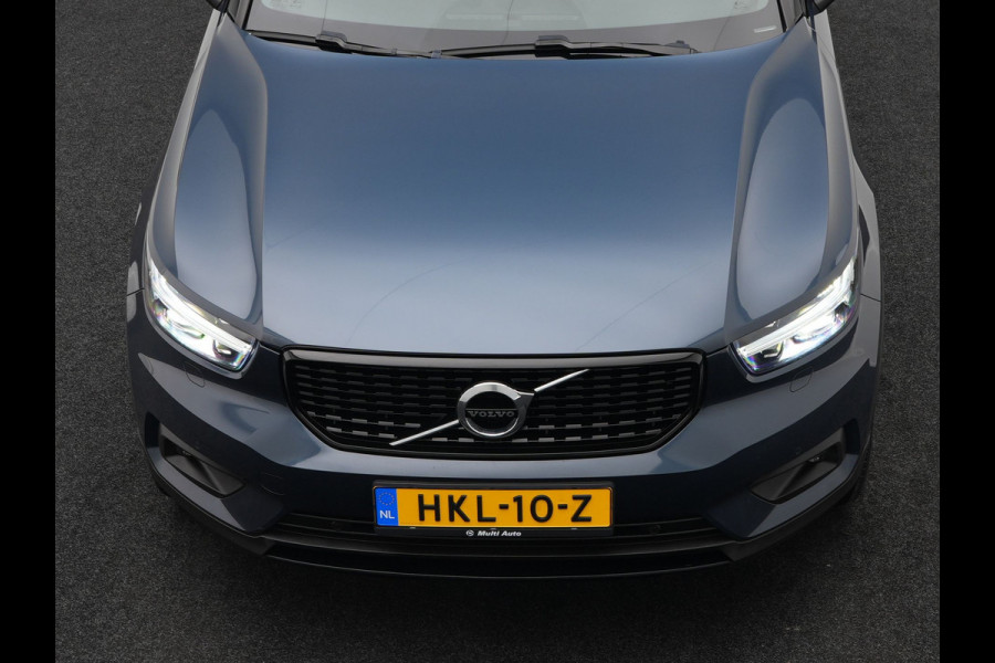 Volvo XC40 B4 R-Design | Panodak | Harman Kardon | Sportstoelen Alcantara Verwarmd | Camera | Carplay | Keyless | Navigatie |