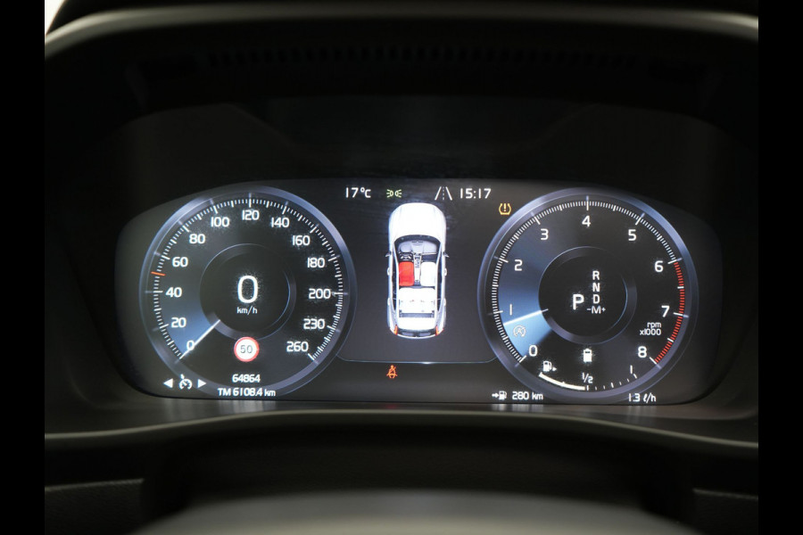 Volvo XC40 B4 R-Design | Panodak | Harman Kardon | Sportstoelen Alcantara Verwarmd | Camera | Carplay | Keyless | Navigatie |