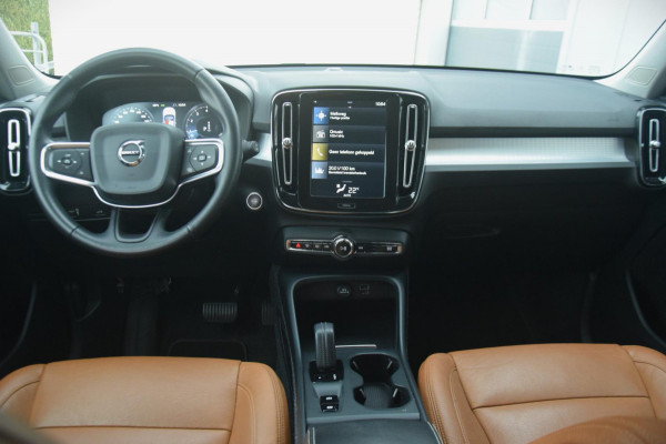 Volvo XC40 1.5 T3 Momentum Pro LEER/19" VELGEN