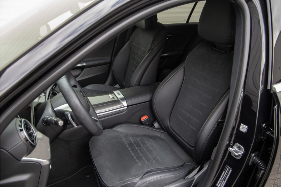 Mercedes-Benz C-Klasse Estate 300 e AMG Line, Distronic, Trekhaak, Camera, Hybrid 2024