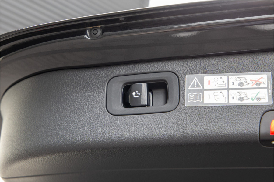 Mercedes-Benz C-Klasse Estate 300 e AMG Line, Distronic, Trekhaak, Camera, Hybrid 2024