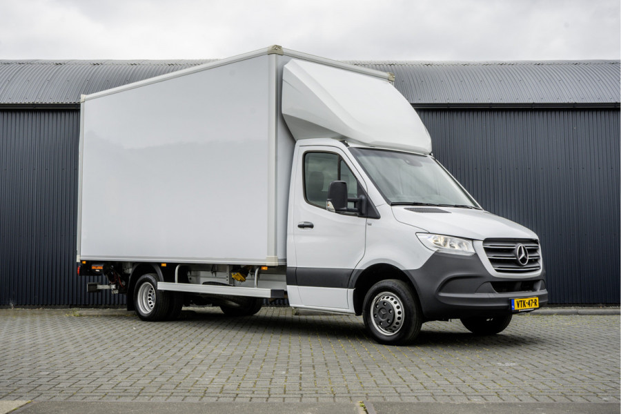 Mercedes-Benz Sprinter 519 CDI | 3.0V6 | Bakwagen met laadklep (1000KG) | Automaat | 3.5T Trekgewicht | Luchtgeveerd | Climate | Cruise | Euro 6