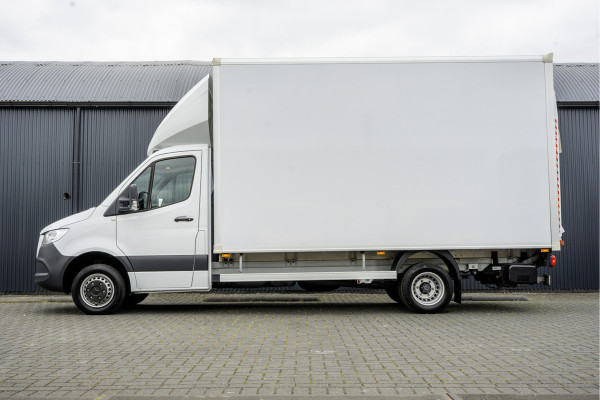 Mercedes-Benz Sprinter 519 CDI | 3.0V6 | Bakwagen met laadklep (1000KG) | Automaat | 3.5T Trekgewicht | Luchtgeveerd | Climate | Cruise | Euro 6