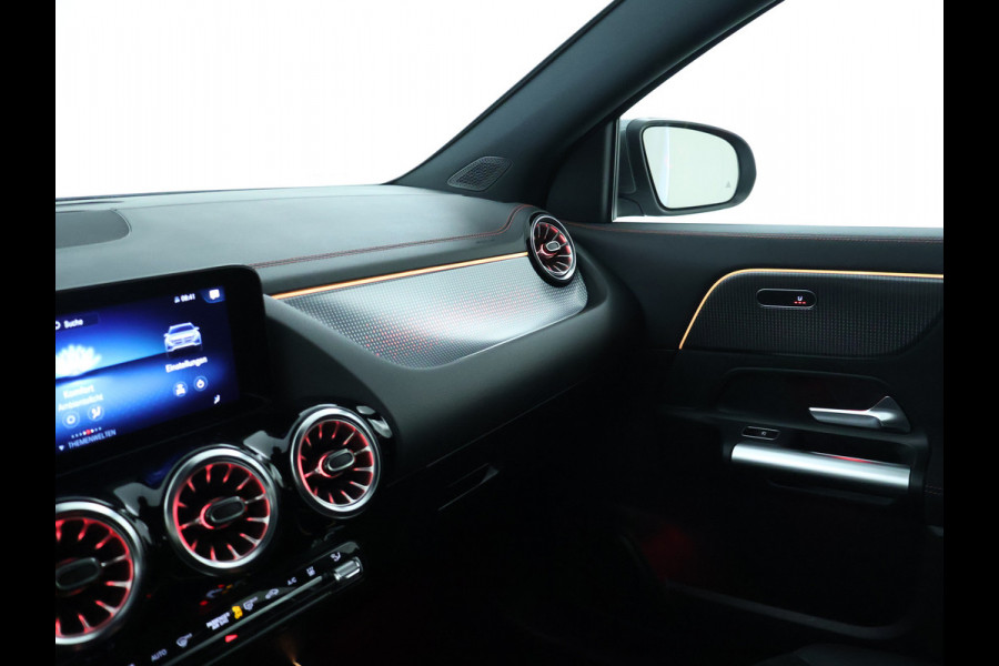 Mercedes-Benz EQA 250 AMG Line 67 kWh | AMG Line | Stoelverwarming | LED koplampen | Dodehoekassistent | Sfeerverlichting | Inclusief 48 maanden Mercedes-Benz Certified garantie voor Europa.