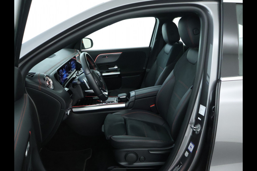 Mercedes-Benz EQA 250 AMG Line 67 kWh | AMG Line | Stoelverwarming | LED koplampen | Dodehoekassistent | Sfeerverlichting | Inclusief 48 maanden Mercedes-Benz Certified garantie voor Europa.
