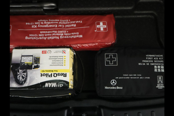 Mercedes-Benz EQA 250 AMG Line 67 kWh | AMG Line | Stoelverwarming | LED koplampen | Dodehoekassistent | Sfeerverlichting | Inclusief 48 maanden Mercedes-Benz Certified garantie voor Europa.