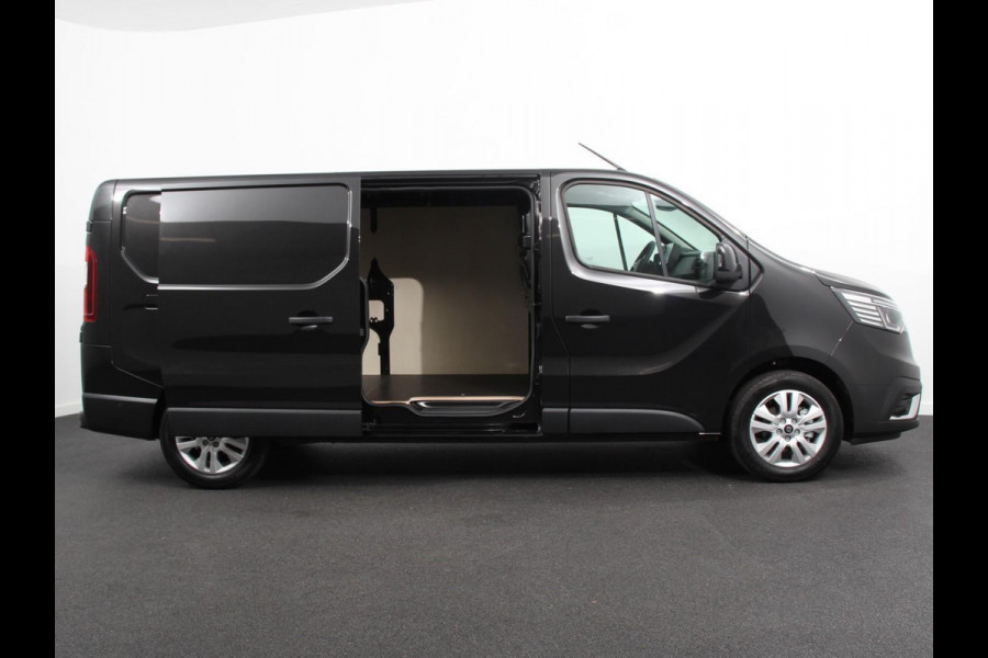 Renault Trafic 2.0 Blue dCi 150 EDC T30 L2H1 Advance Navigatie Airco Lichtmetalen velgen Betimmering Trekhaak Camera Parkeer sensoren Dab