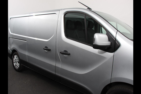 Renault Trafic 2.0 Blue dCi 150 EDC T30 L2H1 Advance Navigatie Airco Lichtmetalen velgen Betimmering Trekhaak Camera Parkeer sensoren Dab