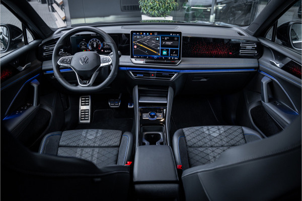 Volkswagen Tiguan 1.5 eTSI R-Line Edition - R Line 150PK | ACC | Massage | Stuurwiel verwarmd