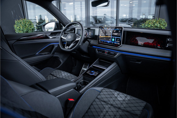 Volkswagen Tiguan 1.5 eTSI R-Line Edition - R Line 150PK | ACC | Massage | Stuurwiel verwarmd