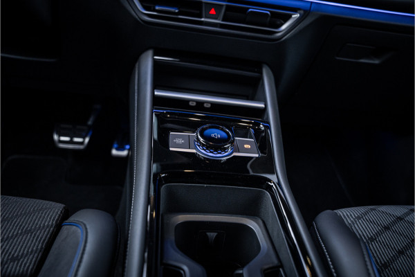 Volkswagen Tiguan 1.5 eTSI R-Line Edition - R Line 150PK | ACC | Massage | Stuurwiel verwarmd