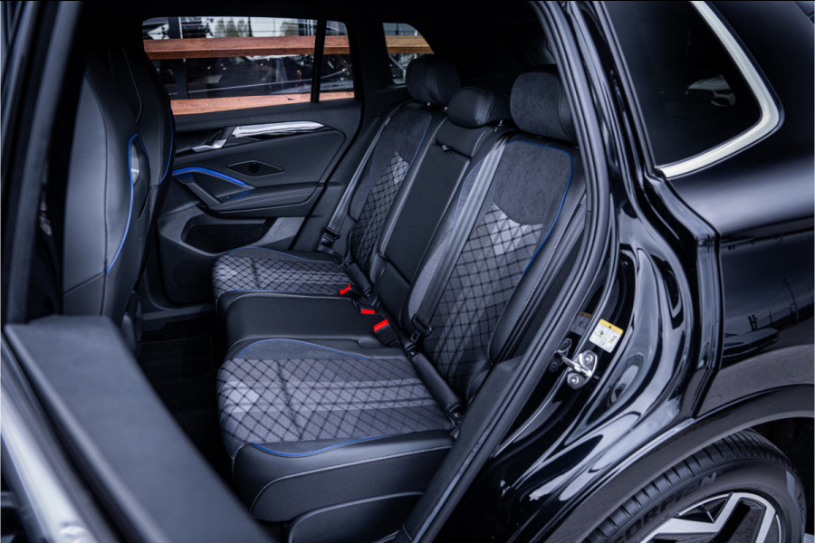 Volkswagen Tiguan 1.5 eTSI R-Line Edition - R Line 150PK | ACC | Massage | Stuurwiel verwarmd