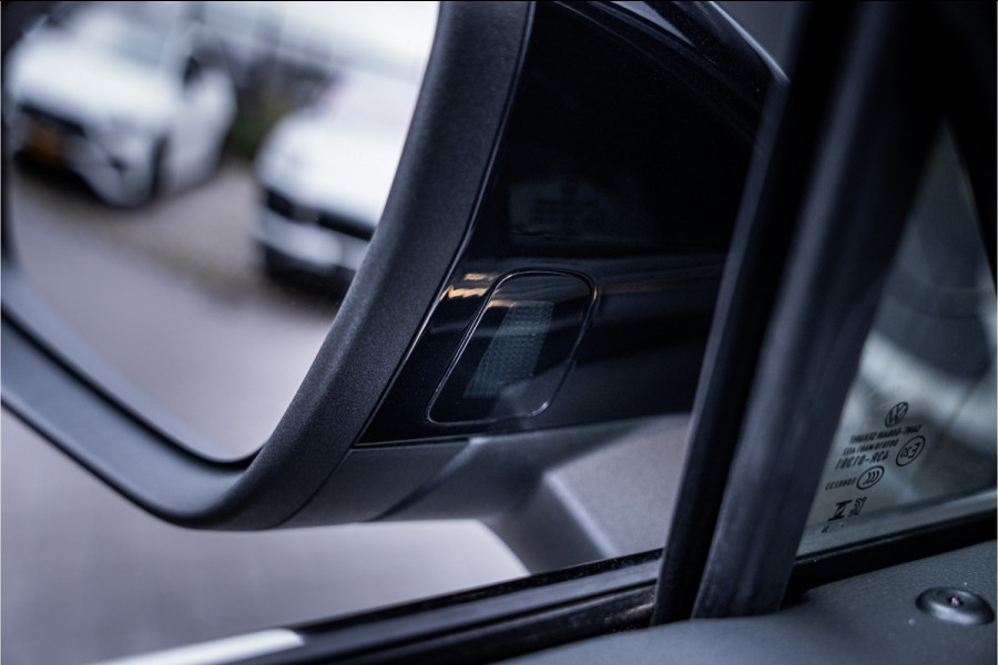 Volkswagen Tiguan 1.5 eTSI R-Line Edition - R Line 150PK | ACC | Massage | Stuurwiel verwarmd