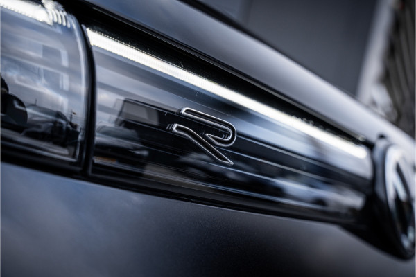 Volkswagen Tiguan 1.5 eTSI R-Line Edition - R Line 150PK | ACC | Massage | Stuurwiel verwarmd