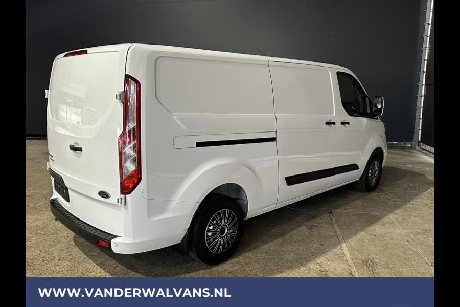 Ford Transit Custom 2.0 TDCI 131pk L2H1 Euro6 Airco | LED | Cruisecontrol | Verwarmde voorruit | Parkeersensoren Bijrijdersbank, 2800kg trekvermogen