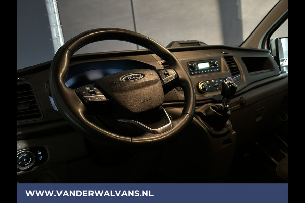 Ford Transit Custom 2.0 TDCI 131pk L2H1 Euro6 Airco | LED | Cruisecontrol | Verwarmde voorruit | Parkeersensoren Bijrijdersbank, 2800kg trekvermogen