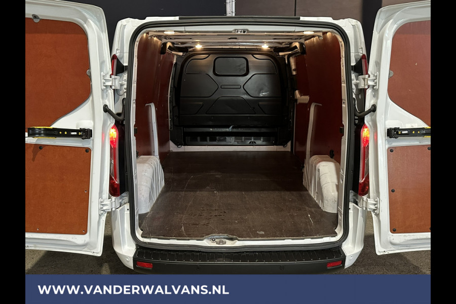 Ford Transit Custom 2.0 TDCI 131pk L2H1 Euro6 Airco | LED | Cruisecontrol | Verwarmde voorruit | Parkeersensoren Bijrijdersbank, 2800kg trekvermogen