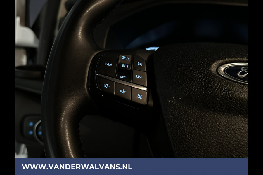 Ford Transit Custom 2.0 TDCI 131pk L2H1 Euro6 Airco | LED | Cruisecontrol | Verwarmde voorruit | Parkeersensoren Bijrijdersbank, 2800kg trekvermogen