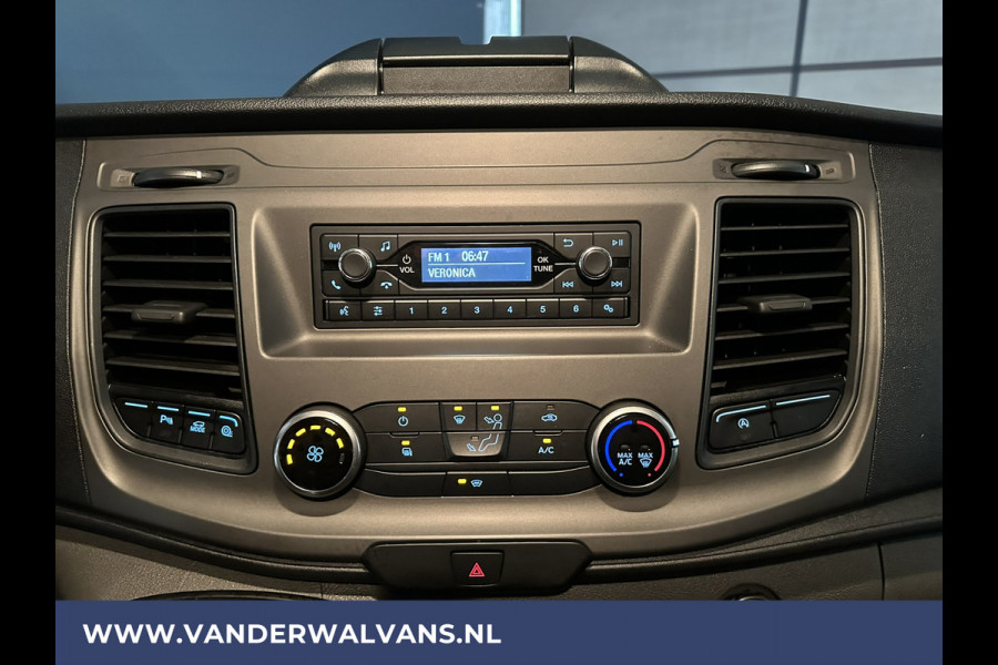 Ford Transit Custom 2.0 TDCI 131pk L2H1 Euro6 Airco | LED | Cruisecontrol | Verwarmde voorruit | Parkeersensoren Bijrijdersbank, 2800kg trekvermogen