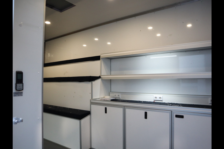 Volkswagen Crafter 35 2.0 TDI 177 pk DSG Verkoopwagen - camper- Foodtruck