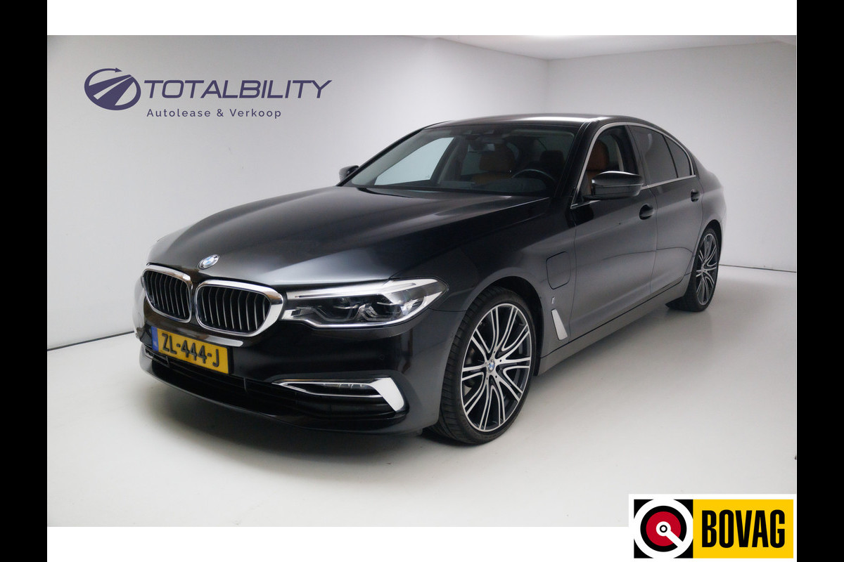 BMW 5 Serie 530e iPerformance High Executive | Leer | Elektrisch verstelbare stoelen+stuur Sfeerverlichting, Achteruitrijcamera, Navigatie, Stoelverwarming, 20 inch, Displaysleutel BMW 5 Serie 530e iPerformance High Executive | Leer | Elektrisch verstelbare stoelen+stuur Sfeerverlichting, Achteruitrijcamera, Navigatie, Stoelverwarming, 20 inch, Displaysleutel