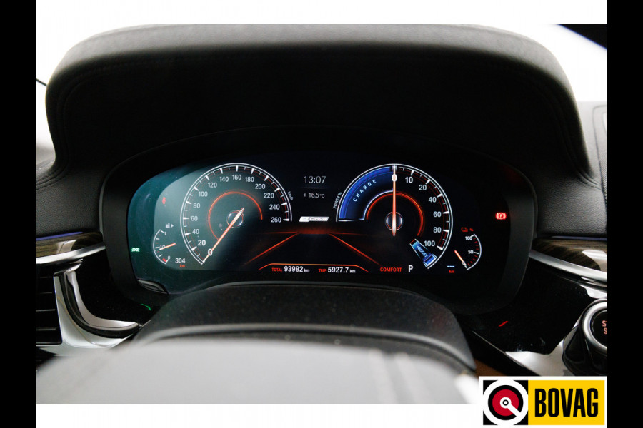 BMW 5 Serie 530e iPerformance High Executive | Leer | Elektrisch verstelbare stoelen+stuur Sfeerverlichting, Achteruitrijcamera, Navigatie, Stoelverwarming, 20 inch, Displaysleutel