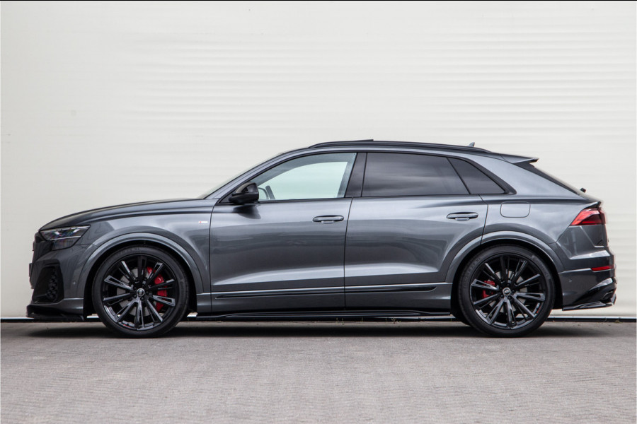 Audi Q8 60 TFSI e quattro Competition Pano, Aero-pack, RS stoelen, Carbon, 23"