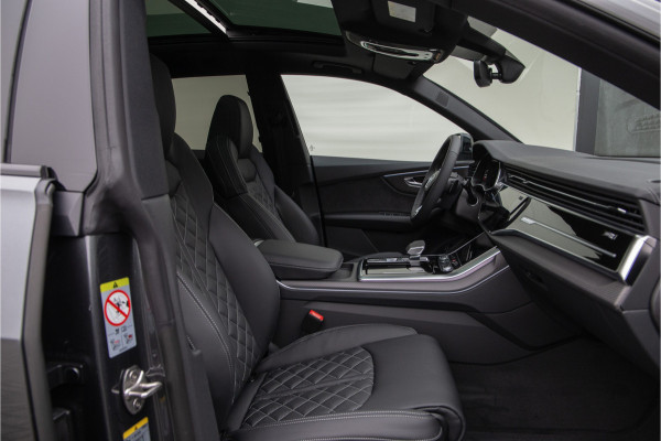 Audi Q8 60 TFSI e quattro Competition Pano, Aero-pack, RS stoelen, Carbon, 23"