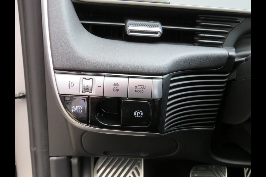 Hyundai IONIQ 5 Lounge AWD 77.4 kWh | 325PK | 1600KG trekgewicht