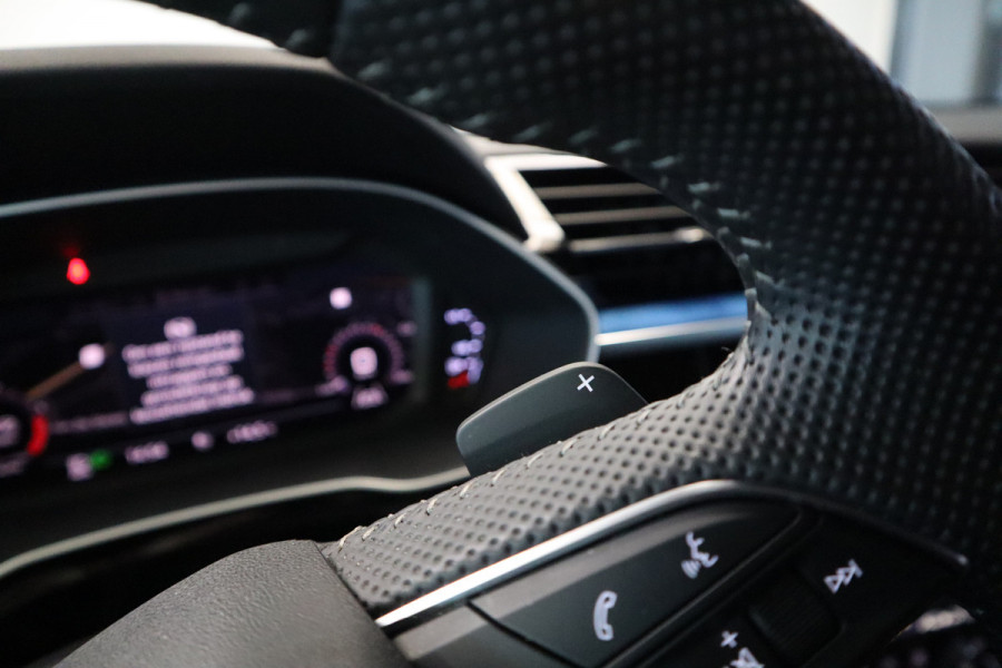 Audi Q3 Sportback 45 TFSI Quattro S-line Black Edition Navigatie Cruise Control  VCP ACC