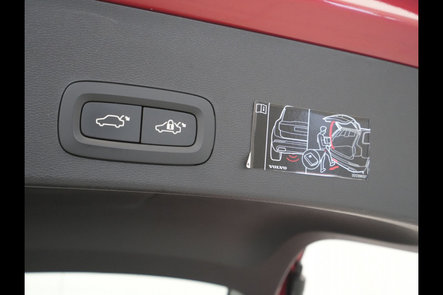 Volvo XC40 1.5 T5 Recharge Inscription Expression Panorama Camera Keyless Cruise 102