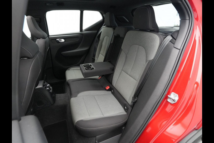 Volvo XC40 1.5 T5 Recharge Inscription Expression Panorama Camera Keyless Cruise 102