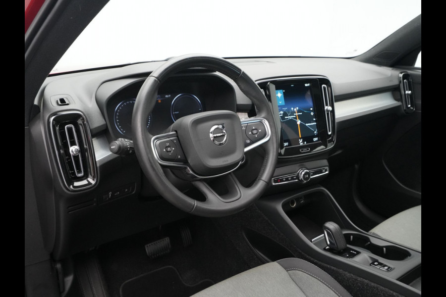 Volvo XC40 1.5 T5 Recharge Inscription Expression Panorama Camera Keyless Cruise 102
