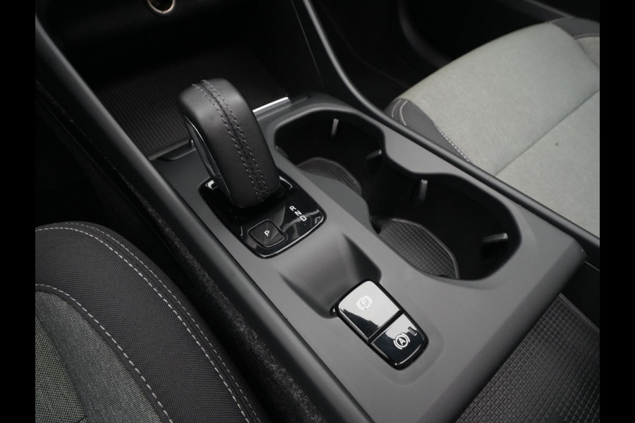Volvo XC40 1.5 T5 Recharge Inscription Expression Panorama Camera Keyless Cruise 102