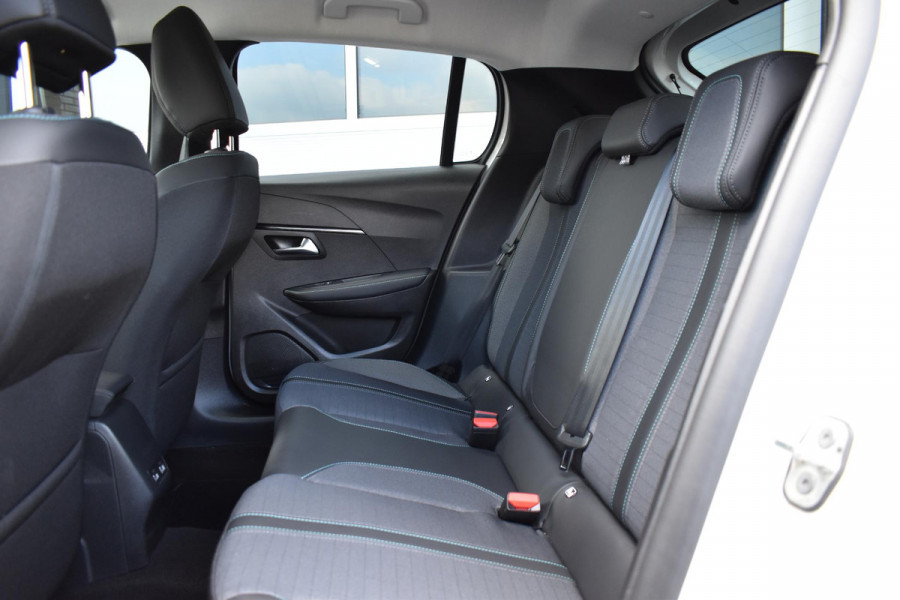 Peugeot 208 1.2 PureTech 100PK Allure Pack | Carplay | Camera | Incl. garantie