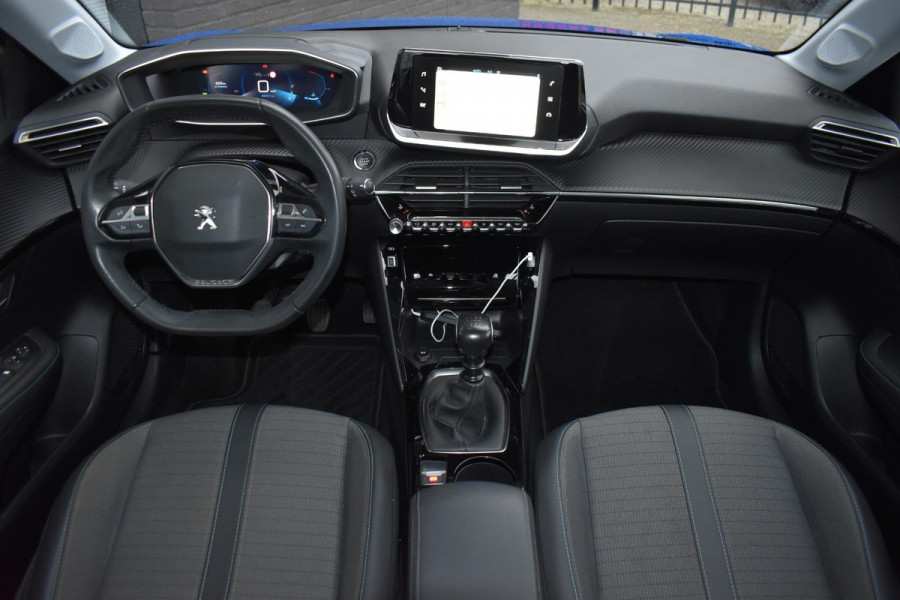 Peugeot 208 1.2 Puretech 100PK Allure Sky | Camera | Panodak | Stoelverwa. | Incl. Garantie