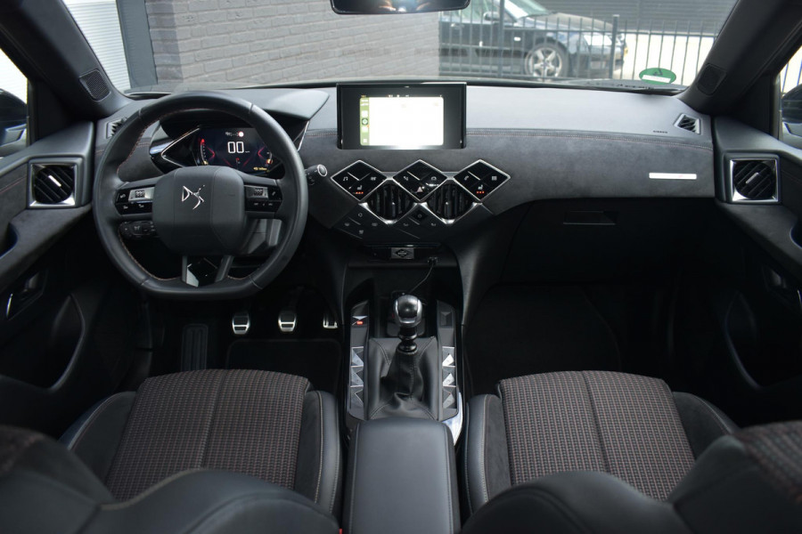 DS DS 3 Crossback 1.2 PureTech 100PK Performance Line+ | Navi | Camera | Incl. garantie