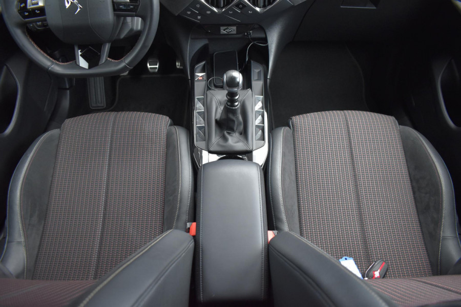 DS DS 3 Crossback 1.2 PureTech 100PK Performance Line+ | Navi | Camera | Incl. garantie
