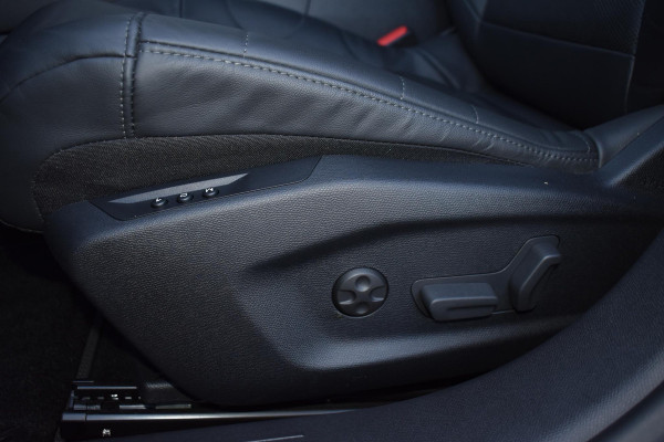 Citroën C5 X 1.6 PureTech 180PK Aut. Business Plus | Navi | Camera | Leder | Incl. garantie